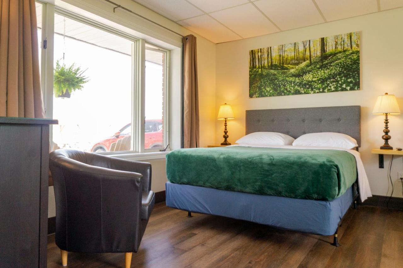Wayside Motel Manitoulin Manitowaning 外观 照片