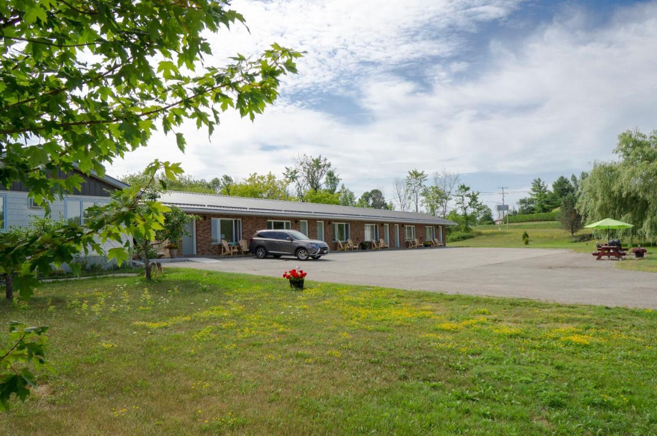 Wayside Motel Manitoulin Manitowaning 外观 照片