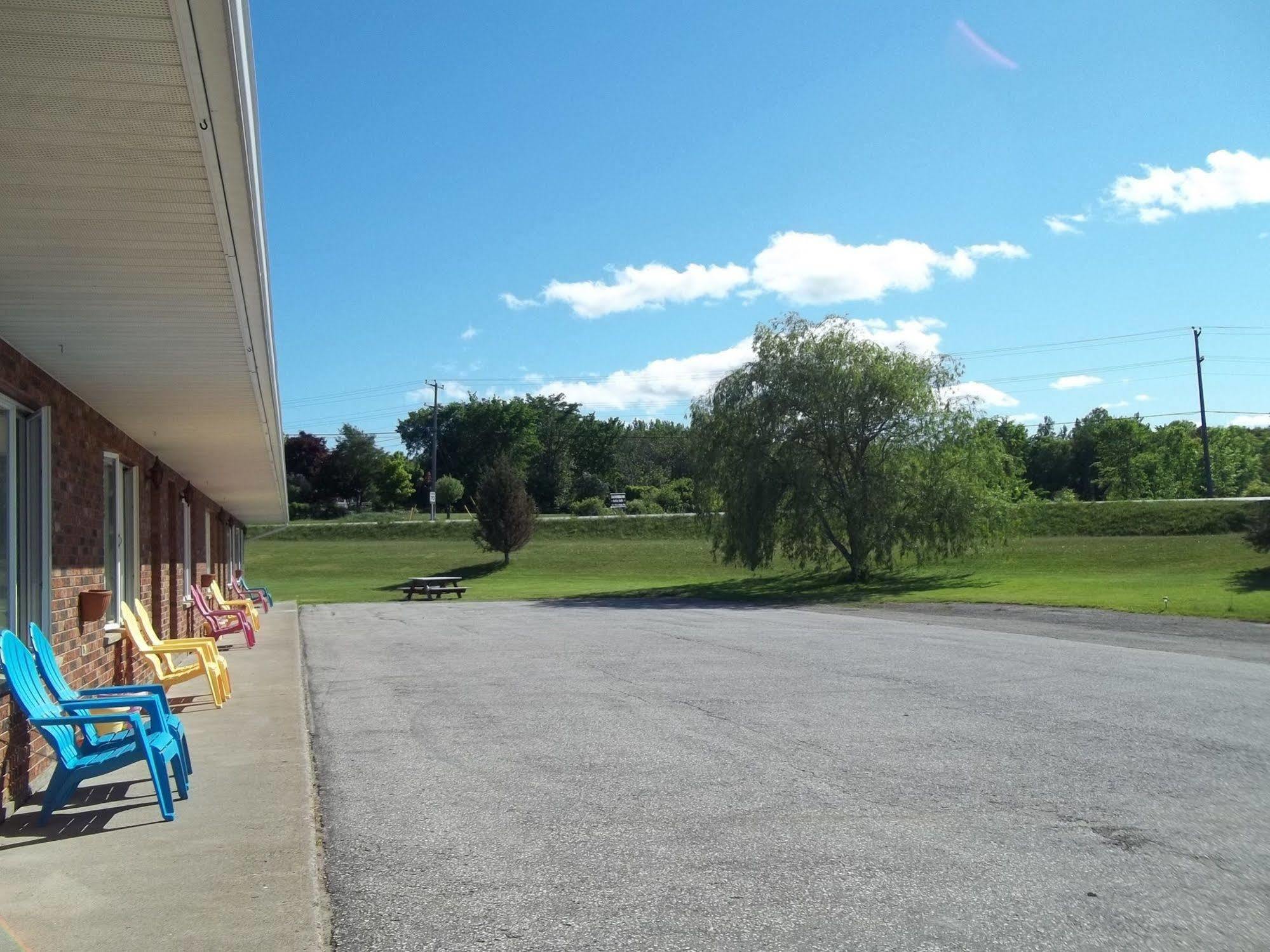 Wayside Motel Manitoulin Manitowaning 外观 照片