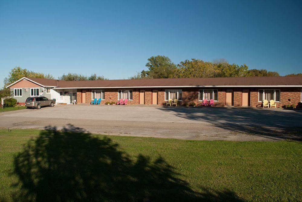 Wayside Motel Manitoulin Manitowaning 外观 照片